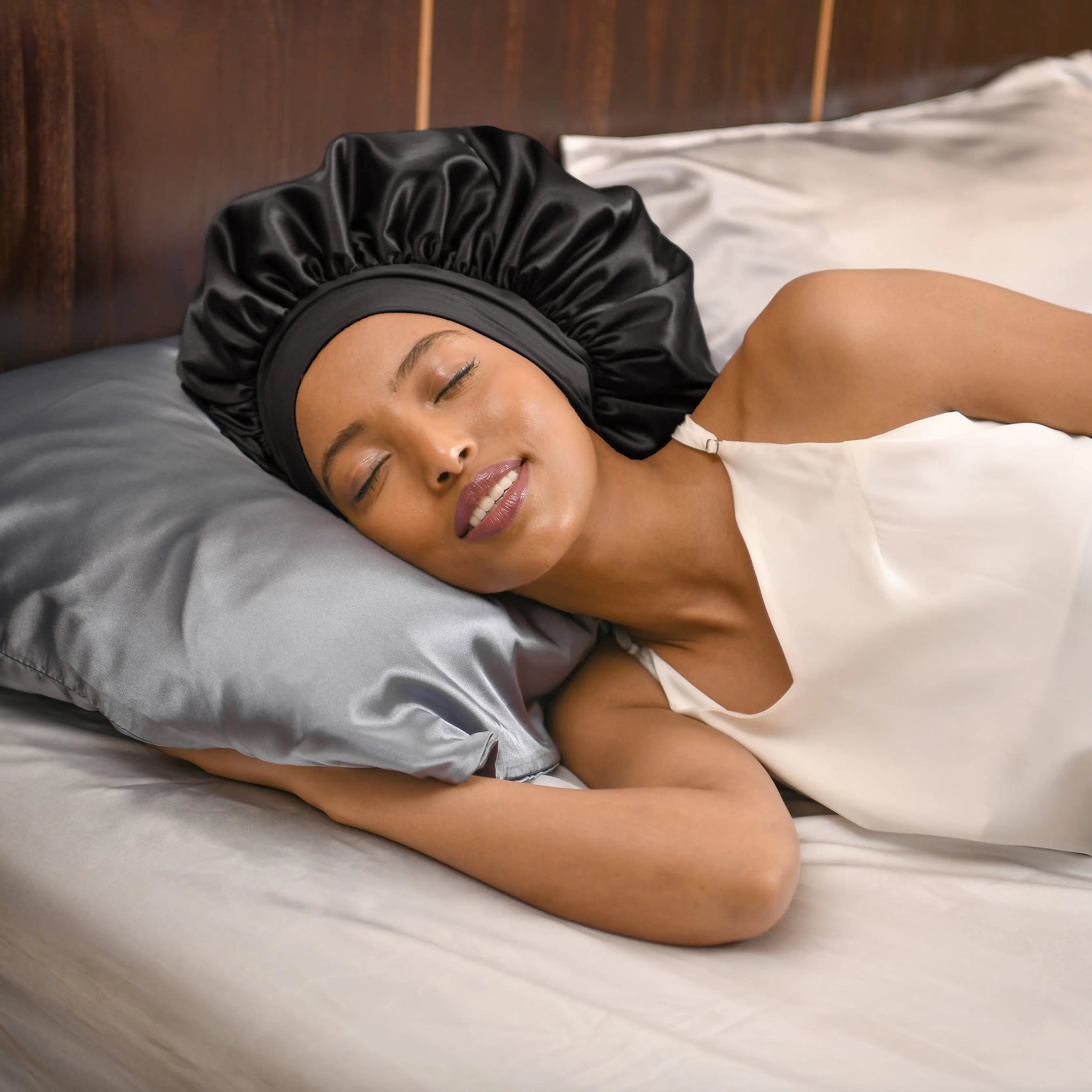 Say-Goodbye-to-Sleepless-Nights-Discover-the-Best-Satin-Bonnets-with-Adjustable-Bands-to-Prevent-Slipping YANIBEST