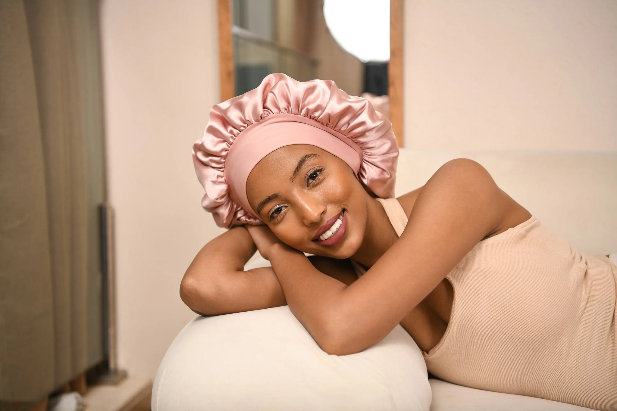 Why-Double-Layer-Satin-Bonnets-Are-the-Top-Choice-for-Hair-Care YANIBEST