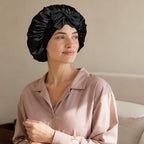 22 MOMME 6A Mulberry Silk Bonnet with Tie Band - Black