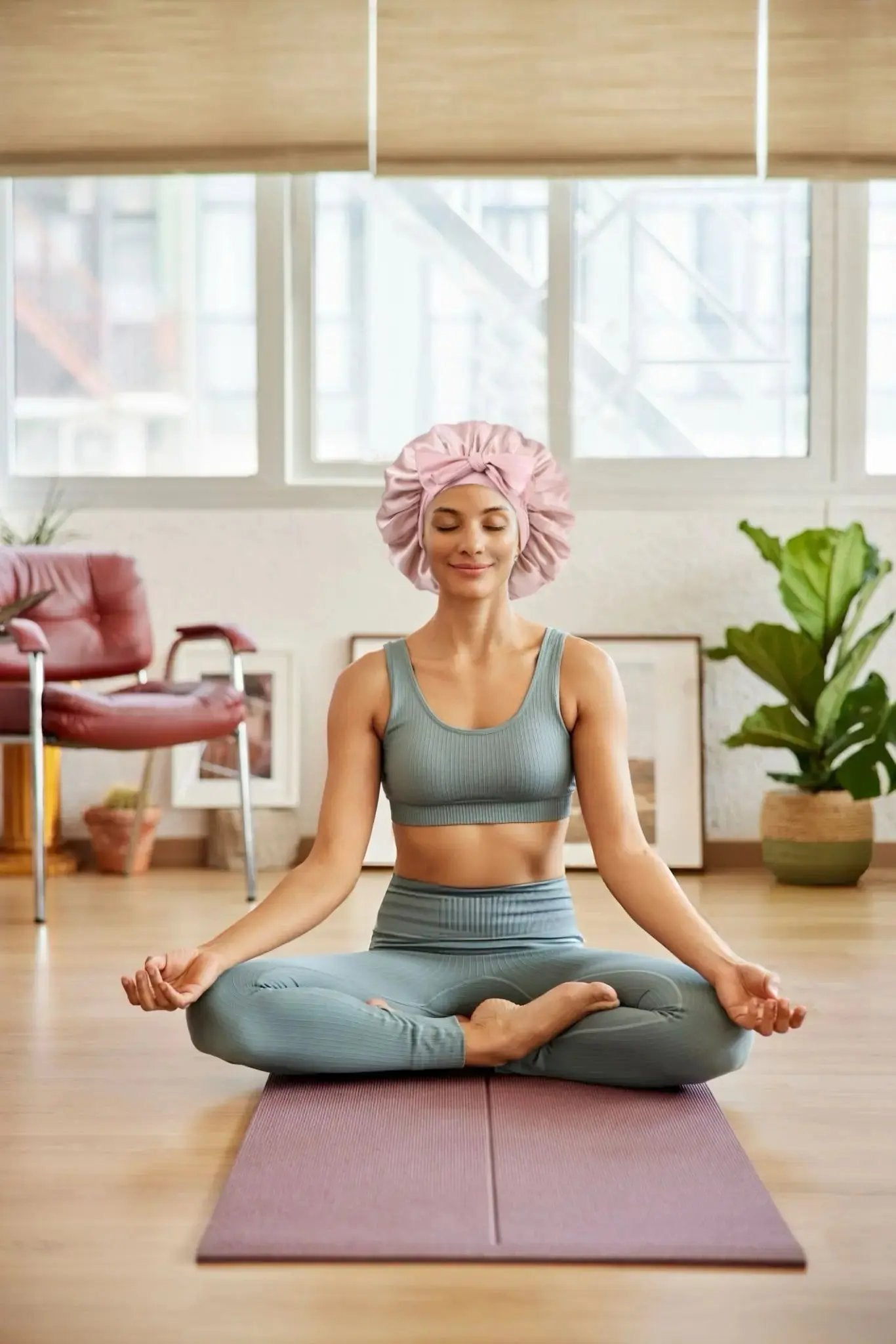 Mulberry Silk Bonnet with Tie Band YANIBEST