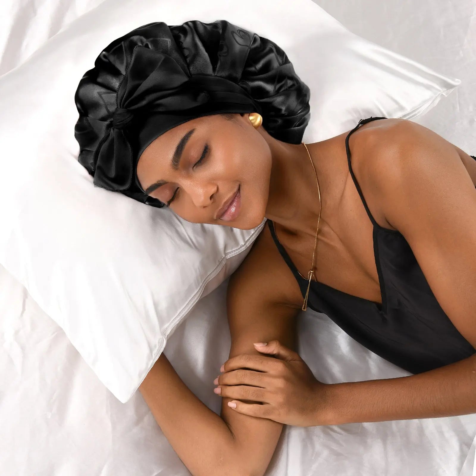 Jaquard Satin Bonnets | Black Heart YANIBEST